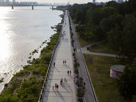Памятник морякам и речникам перенесли в парк «Городское начало»