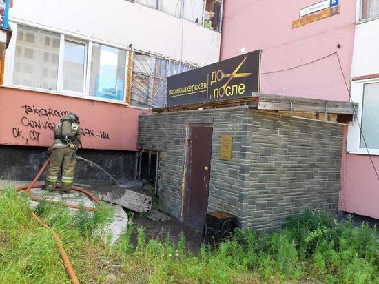 Пожарные потушили парикмахерскую в Новом Уренгое