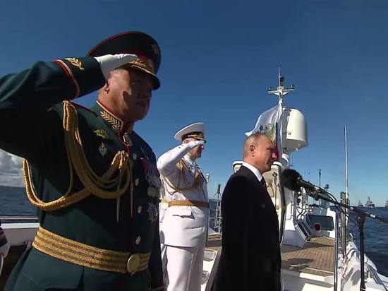 В Санкт-Петербурге начался Главный военно-морской парад