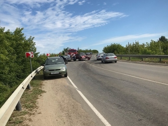 Под Рязанью 22-летний водитель устроил ДТП, двое пострадали