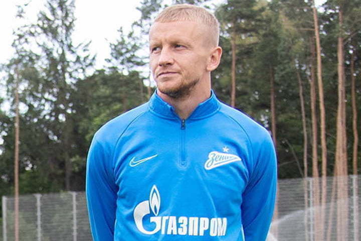 Игорь Смольников не согласился с условиями клуба и бесплатно перешел в другой