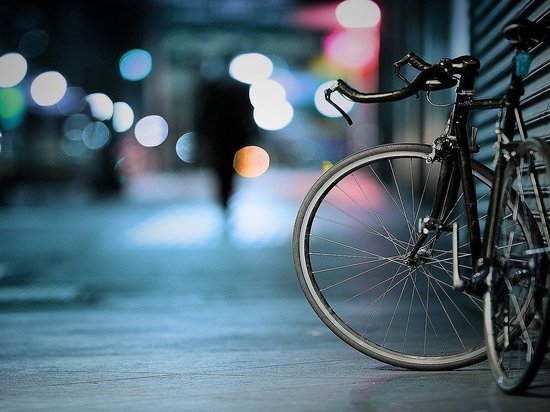 В Смоленске у 73-летней горожанки угнали велосипед