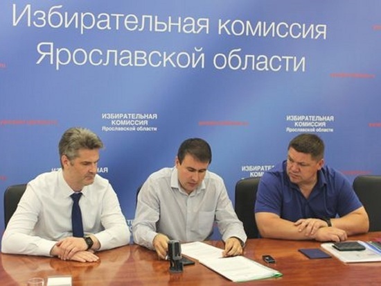 Андрей Коваленко подал пакет документов в Избирком