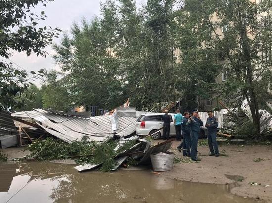 Буря снесла 7 крыш на КСК в Чите