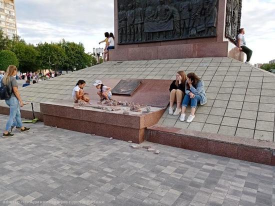 В Рязани реконструировали основание памятника Георгию Победоносцу