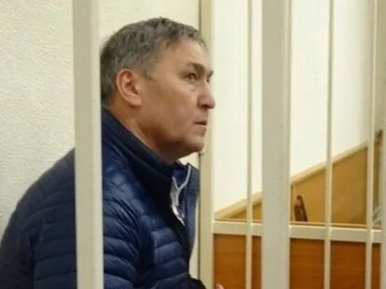 За нарушение домашнего ареста замглавы МЧС РТ отправили в СИЗО