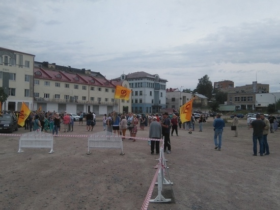 В Сортавала начался митинг за прямые выборы мэра