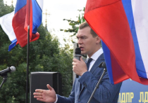 Врио губернатора Хабаровского края Михаил Дегтярев сообщил, что ситуация, сложившаяся в Хабаровске, в общем вселяет «осторожный оптимизм»
