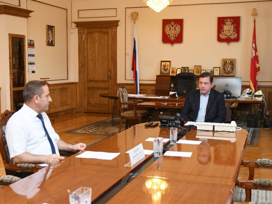 Жители Холм-Жирков увековечат память главы района, погибшего в пожаре