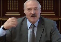 Президент Белоруссии Александр Лукашенко начал экстренное заседание Совбеза, на котором он оценивает произошедшее в Минске задержание 32 российских бойцов ЧВК
