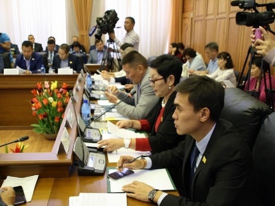 Калмыцкие депутаты потребовали отставки своего спикера