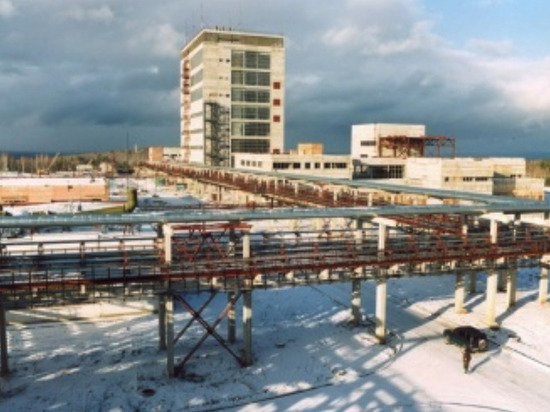 На заброшенном заводе в Железногорске оставили 180 тонн опасного вещества