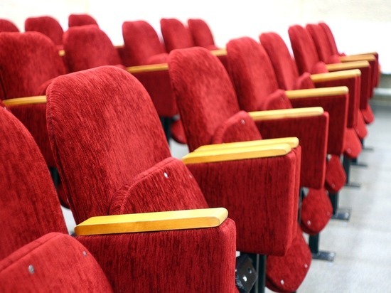 Пятый месяц простоя: кировские кинотеатры просят поддержки и ясности