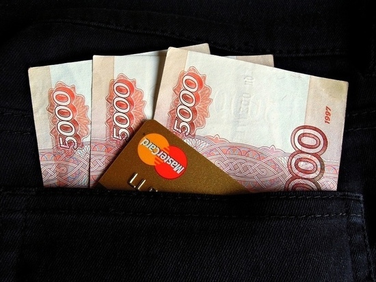 Более 40 фальшивых банкнот обнаружили в Псковской области за полгода