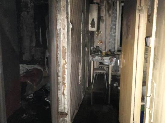 Жители Йошкар-Олы спасли человека из горящей квартиры