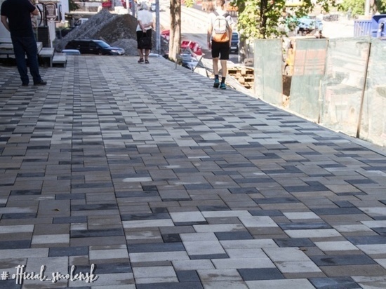 Работы подрядчика, выполняющего ремонт на Николаева в Смоленске, оплатят только после комиссии