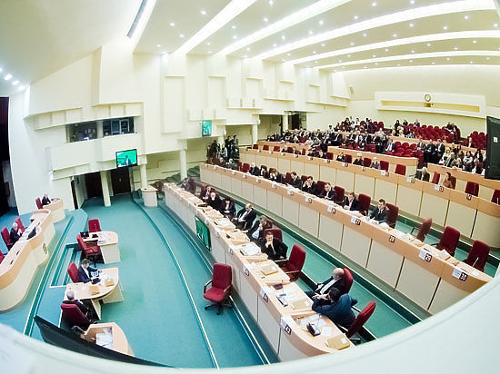 Облдума не стала закрываться на карантин несмотря на коронавирус у депутата