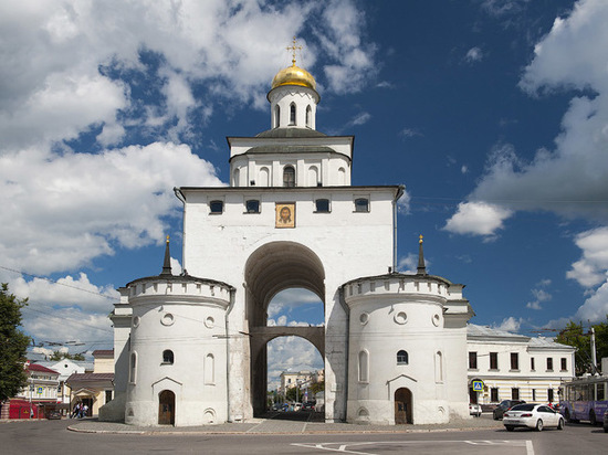 Золотые ворота во Владимире вновь открыты для посетителей