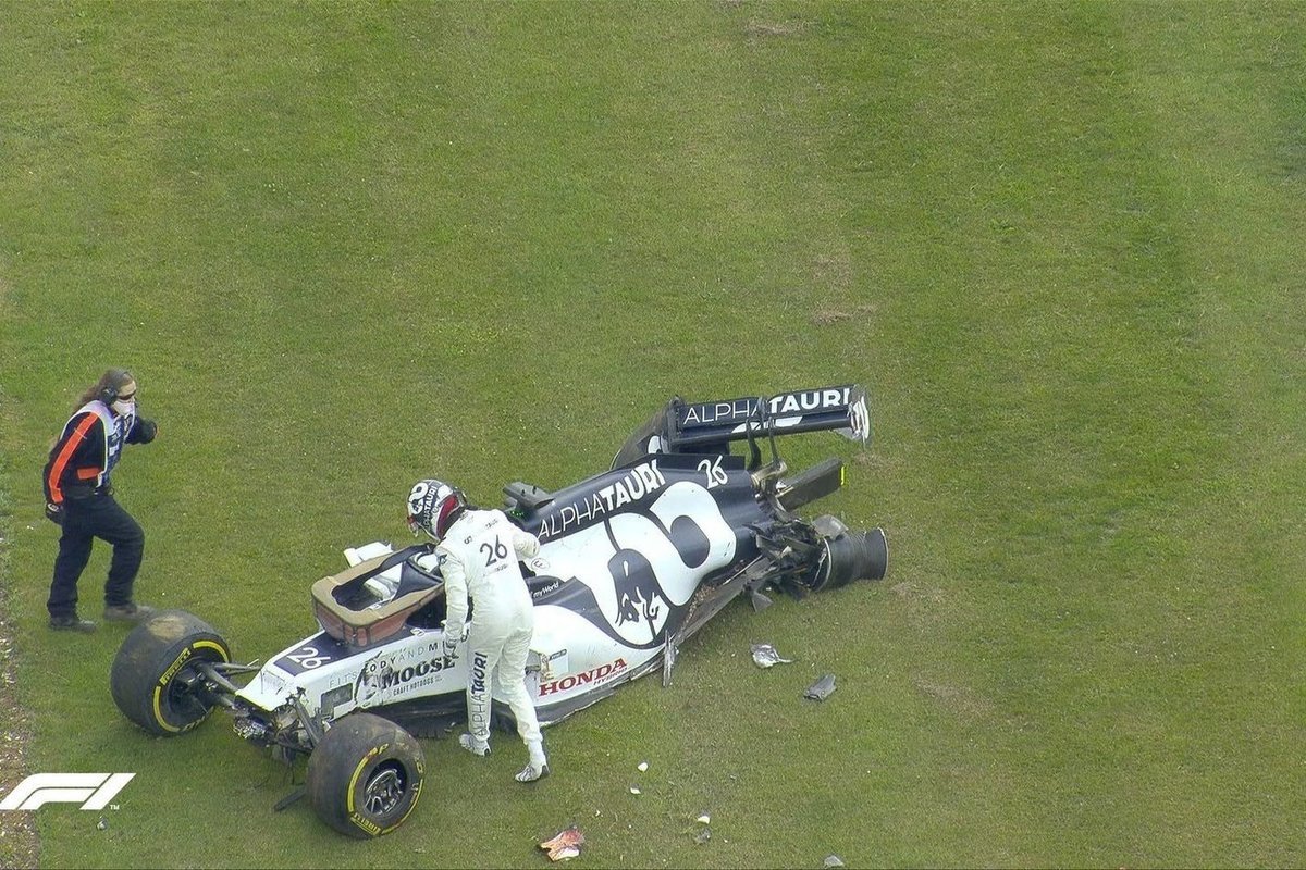 Даниил Квят попал в серьезную аварию на Гран-при Великобритании