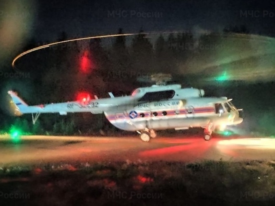 Ночью вертолет доставил в тверскую больницу ребенка