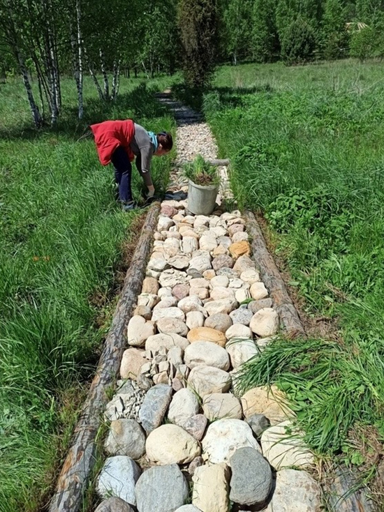 В Смоленском Поозерье идут работы по обустройству "тропы босых"