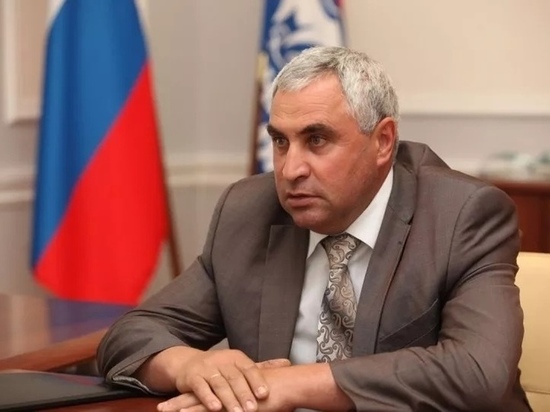 Глава Великолукского  района уходит с поста по состоянию здоровья