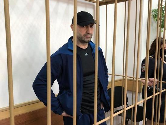 Олег Бабаев вернулся после побега за границу и старался никому не попадаться на глаза
