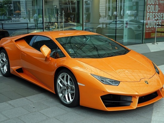 Американец купил Lamborghini на финансовую поддержку бизнеса при пандемии
