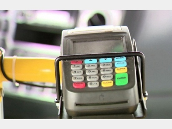 В Смоленске хотят сделать оплату проезда в маршрутках безналичной