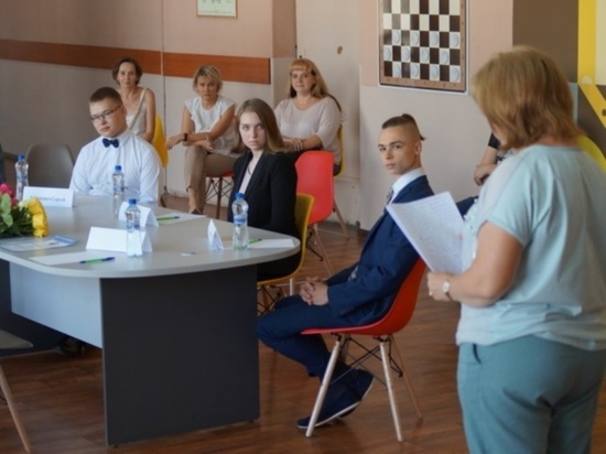 В Иванове одаренные дети получили муниципальные премии