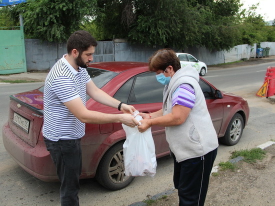 Жителям Саратова раздавали бесплатное мясо