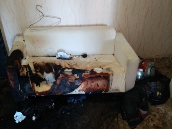 Пожарные спасли жителя Надыма с горящего дивана