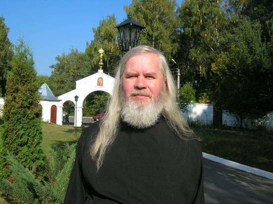 Ушел из жизни игумен Новомосковского Свято-Успенского монастыря