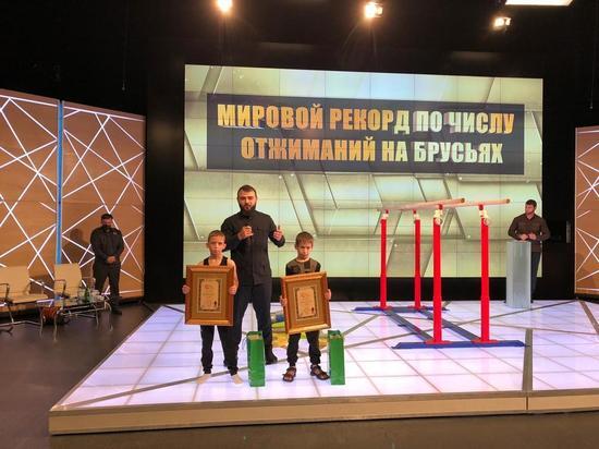 Чеченские мальчишки установили мировые рекорды в отжиманиях