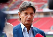Московский "Спартак" может отказаться от участия в чемпионате России из-за несправедливого судейства. Об этом заявил президент и совладелец клуба "Леонид Федун.