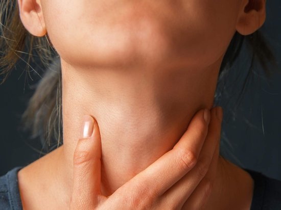 Врач из Новосибирска предсказала последствия обычного кома в горле