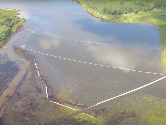 «Не 9, а 120 тонн»: Стали известны новые факты о затоплении озера Голое нефтепродуктами