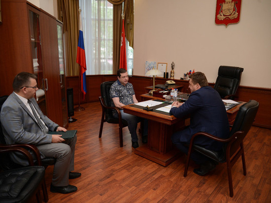 Вопросы приобретения спецтехники смоленскими аграриями обсудили в Москве