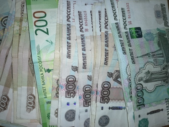 В Оренбурге двое мужчин отняли у инвалида деньги