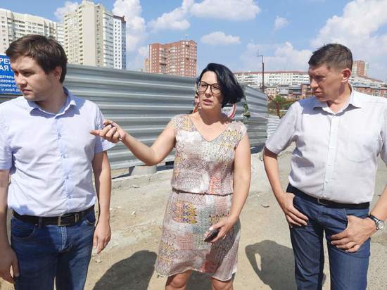 Новосибирцы волнуются из-за растущего оврага в центре города
