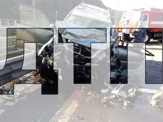 В Починковском районе столкнулись две иномарки, один из водителей серьезно пострадал