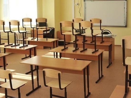 Зуевская учительница получила условный срок за истязание учеников