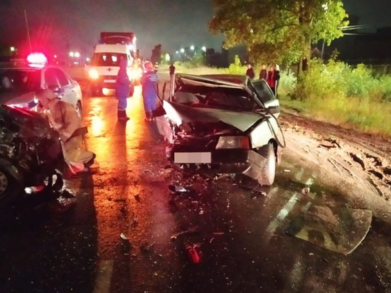 Автомобили с несовершеннолетним и пьяным водителями столкнулись в Чувашии