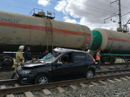 В Волгоградской области поезд снес «Ладу Калину», водитель погиб