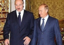 Пресс-служба Кремля подтвердила, что сегодня президент Белоруссии Александр Лукашенко позвонил российскому лидеру Владимиру Путину, чтобы обсудить ситуацию в республике