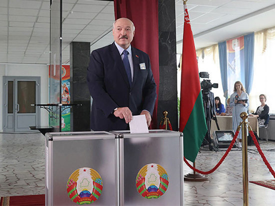 Президент Белоруссии уступил своему народу