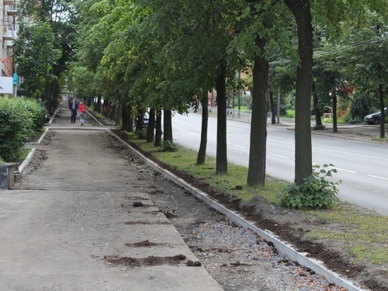  В Петрозаводске медленно ремонтируют тротуары