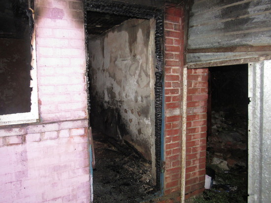 В Армавире двое мужчин погибли в сгоревшем доме