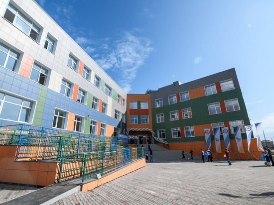 В школах Якутска планируют реализовать три формы обучения