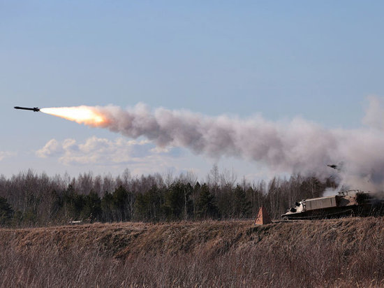 В Белоруссии начались учения десантников,  артиллеристов и ракетчиков